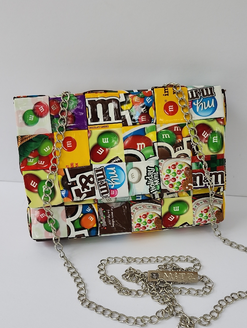 NWOT MITZ M&M'S CANDY WRAPPER CROSSYBODY BAG